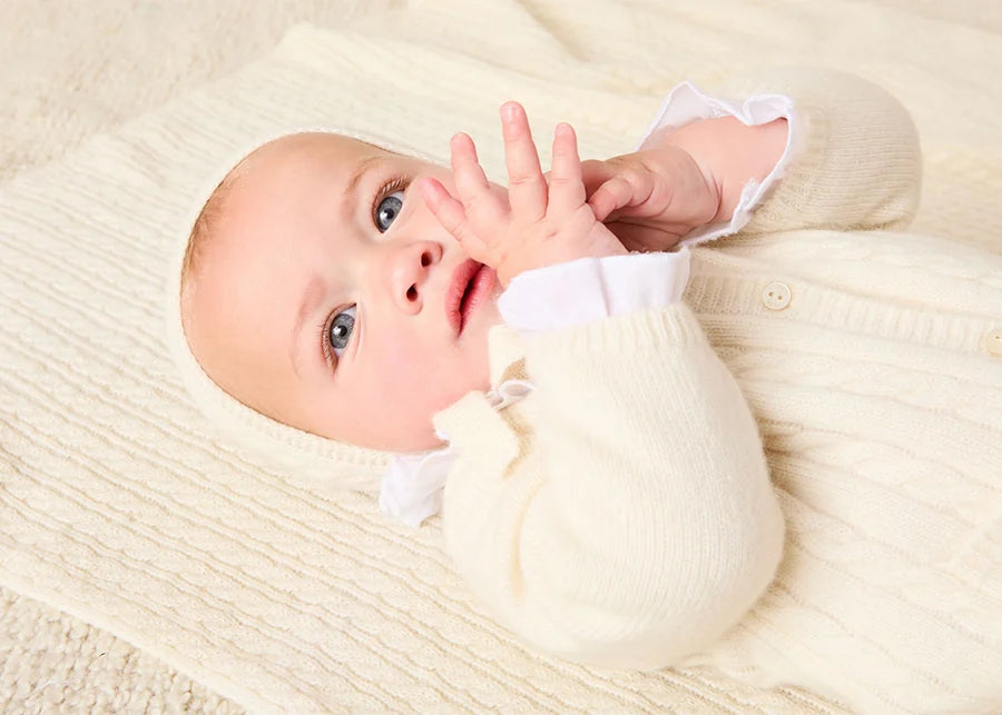 THE NEWBORN LOOKBOOK