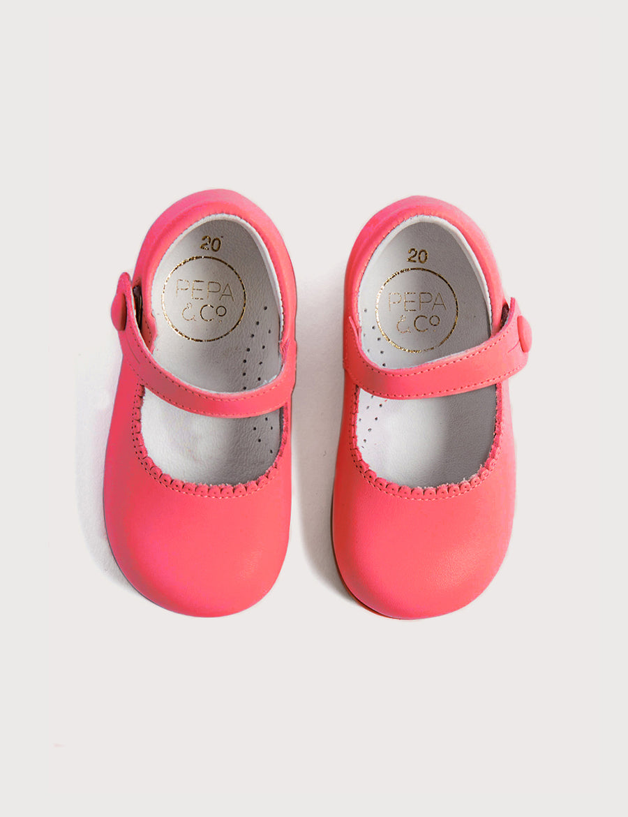 Leather Mary Jane Baby Shoes in Fuchsia (20-24EU) Shoes from Pepa London