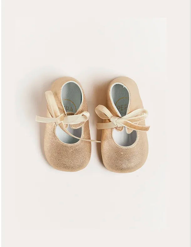 Metallic Velvet Ribbon Pram Booties in Gold (17-20EU) Shoes from Pepa London