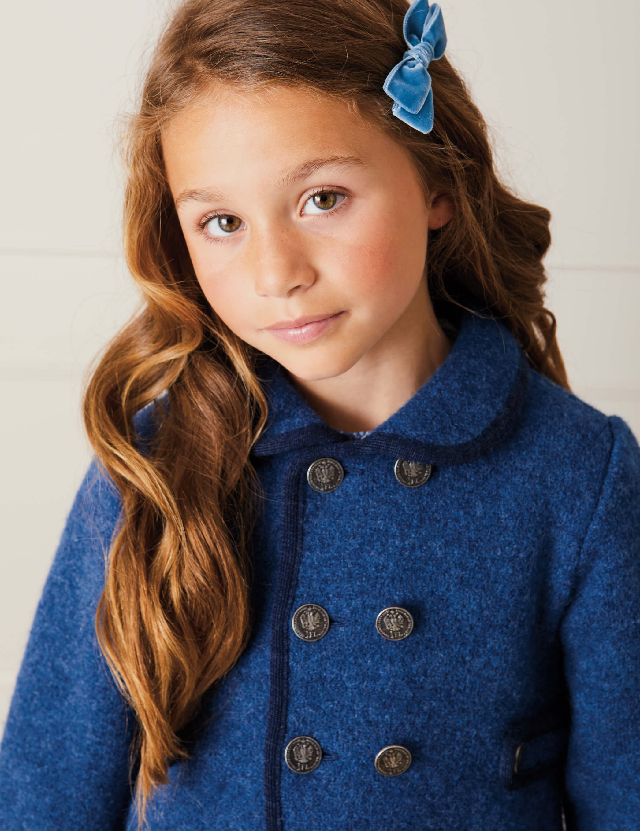 Velvet Medium-Bow Clip in Blue Hair Accessories from Pepa London