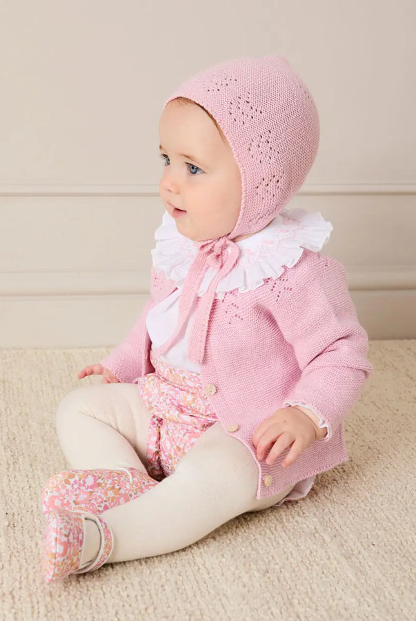 THE NEWBORN LOOKBOOK