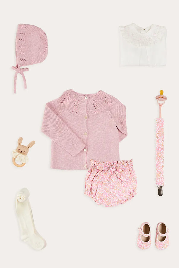 THE NEWBORN LOOKBOOK