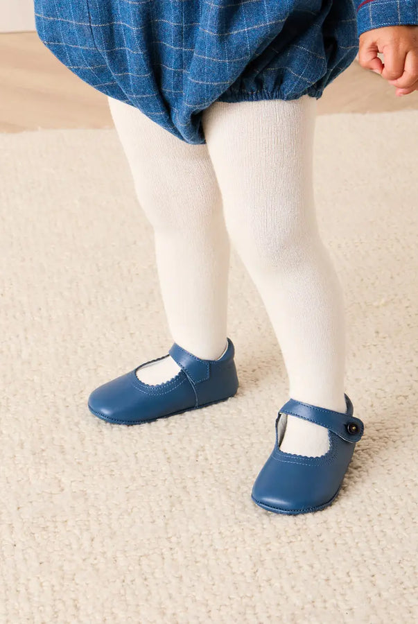 THE BABY GIRL LOOKBOOK