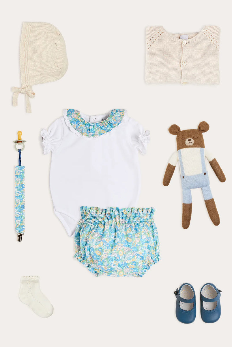 THE BABY GIRL LOOKBOOK