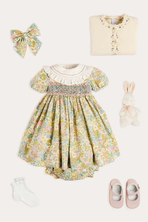 THE BABY GIRL LOOKBOOK