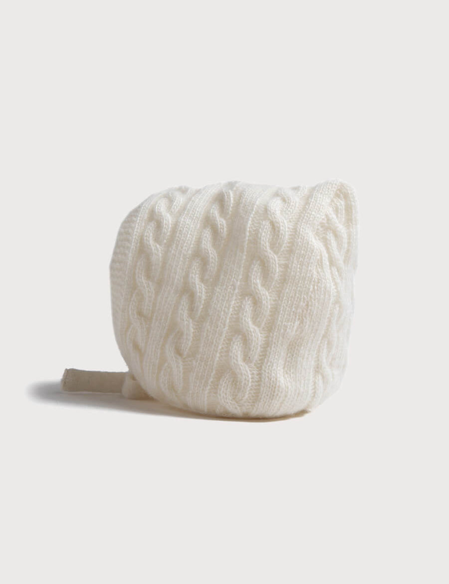 White Cashmere Knitted Bonnet (0-3mths) Knitted Accessories from Pepa London
