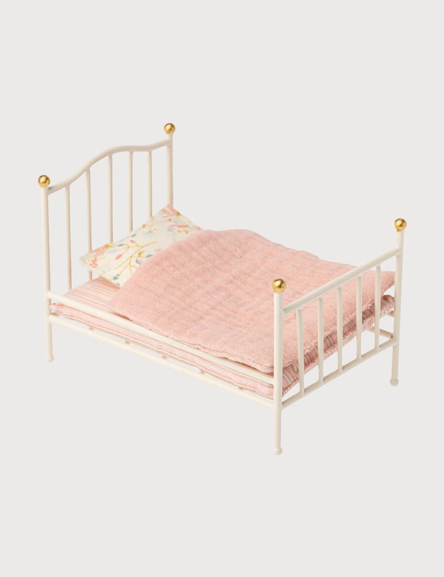 Off White Vintage Bed Toys from Pepa London