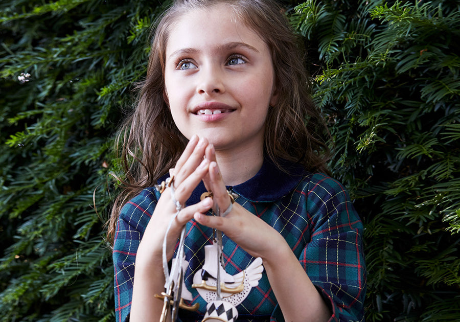 Exploring Scottish Seasonal Dressing : A History of Holiday Traditional Attire