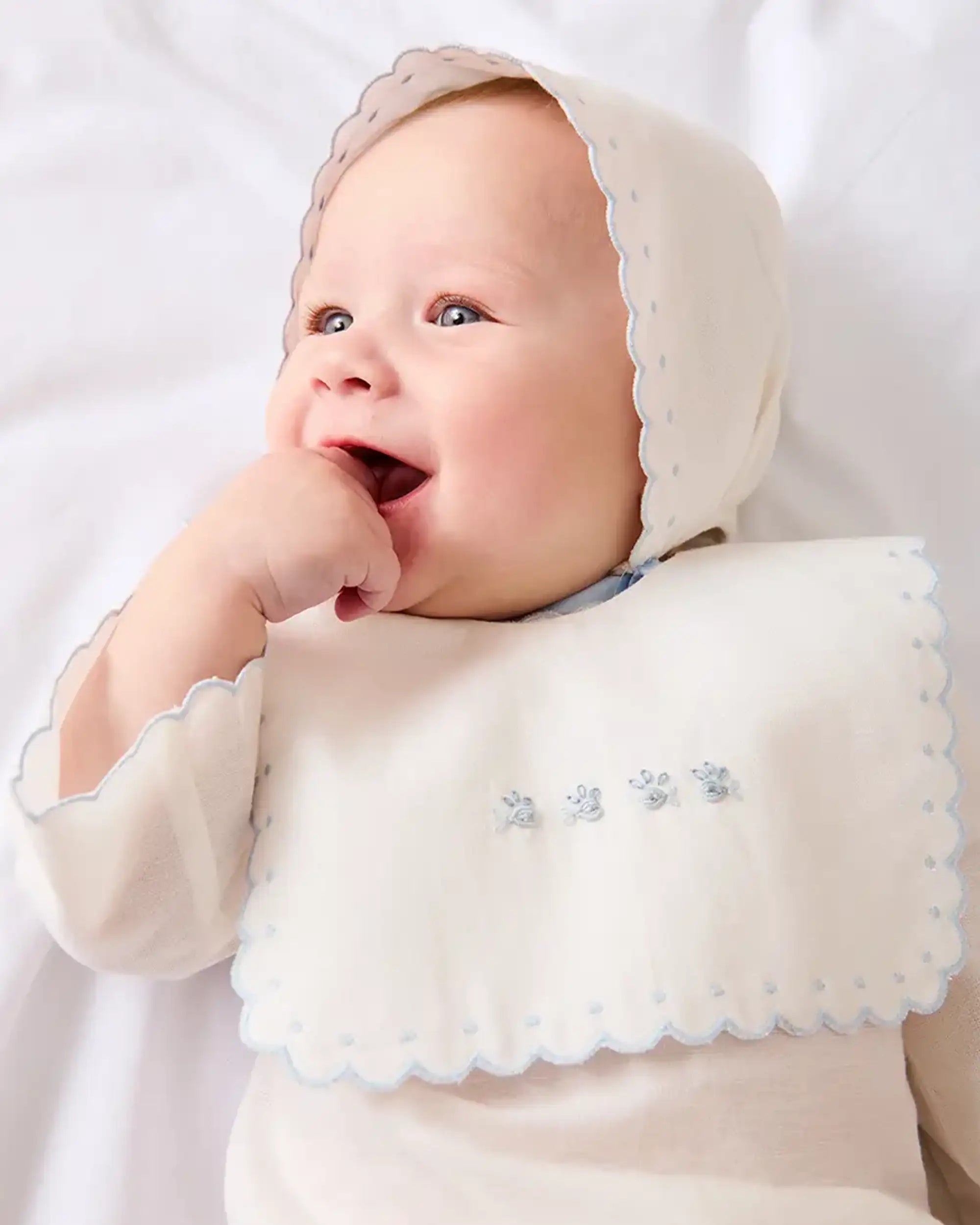 01mobile_HP_Banner_newborn_1851b6e5-e27c-4eff-93e7-df8cf8b73fa9.webp
