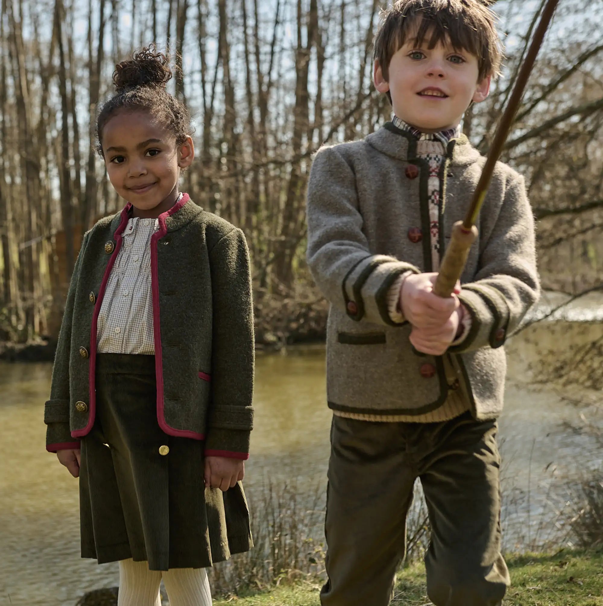 03mobile_Coats_Banner_autumn_f53aeee0-ea36-417e-8905-ad4383e81c72.webp