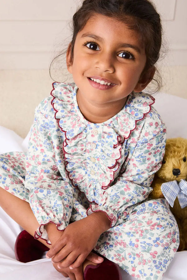 THE BABY GIRL LOOKBOOK