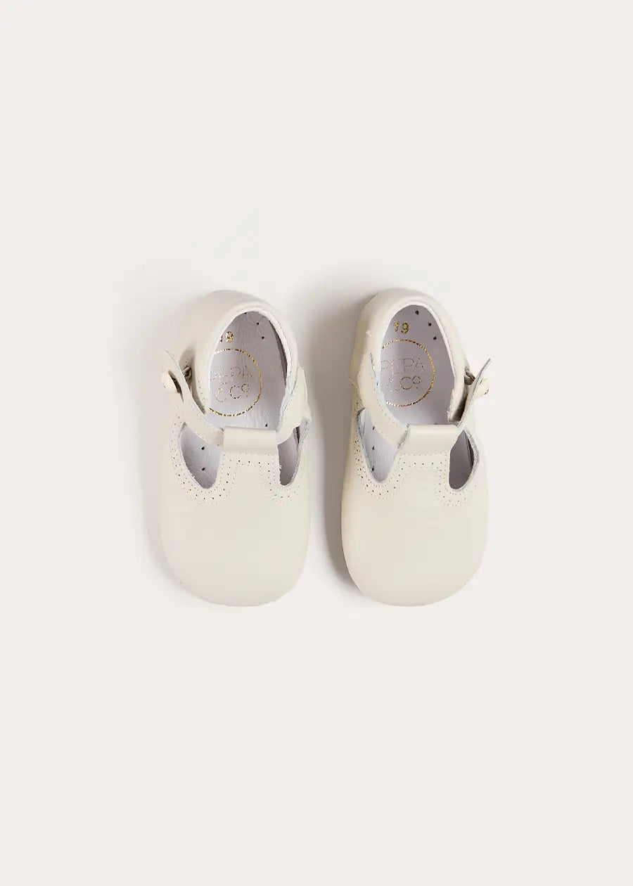 BBESH0112WHT-Leather-T-Bar-Pram-Shoes-In-Ivory-_17-20Eu_-Front.webp
