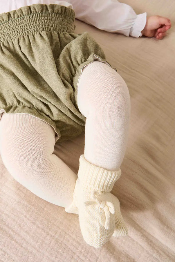 THE NEWBORN LOOKBOOK