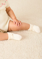 Knitted Bow Detail Cotton Booties in Cream (0-6mths)