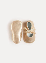 Metallic Velvet Ribbon Pram Booties in Gold (17-20EU) Shoes from Pepa London