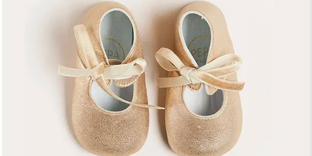 Metallic Velvet Ribbon Pram Booties in Gold (17-20EU) Shoes from Pepa London