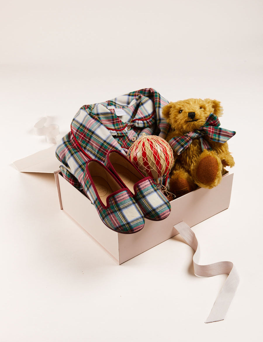 Sussex Pyjama Girl Gift Set in Red Look from Pepa London