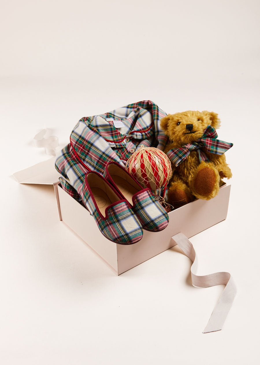 Sussex Pyjama Girl Gift Set in Red Look from Pepa London
