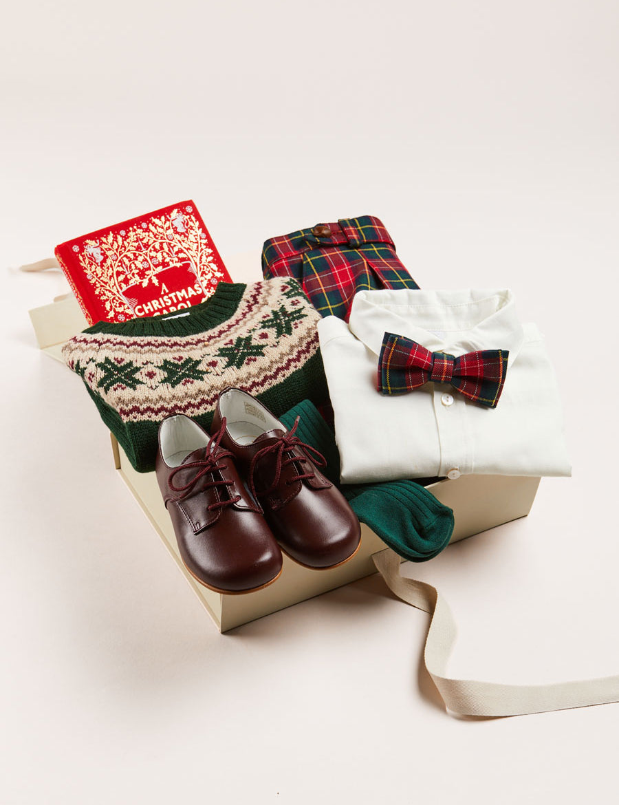 Belgravia Tartan Boy Gift Set in Red Look from Pepa London