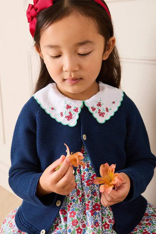 THE BABY GIRL LOOKBOOK
