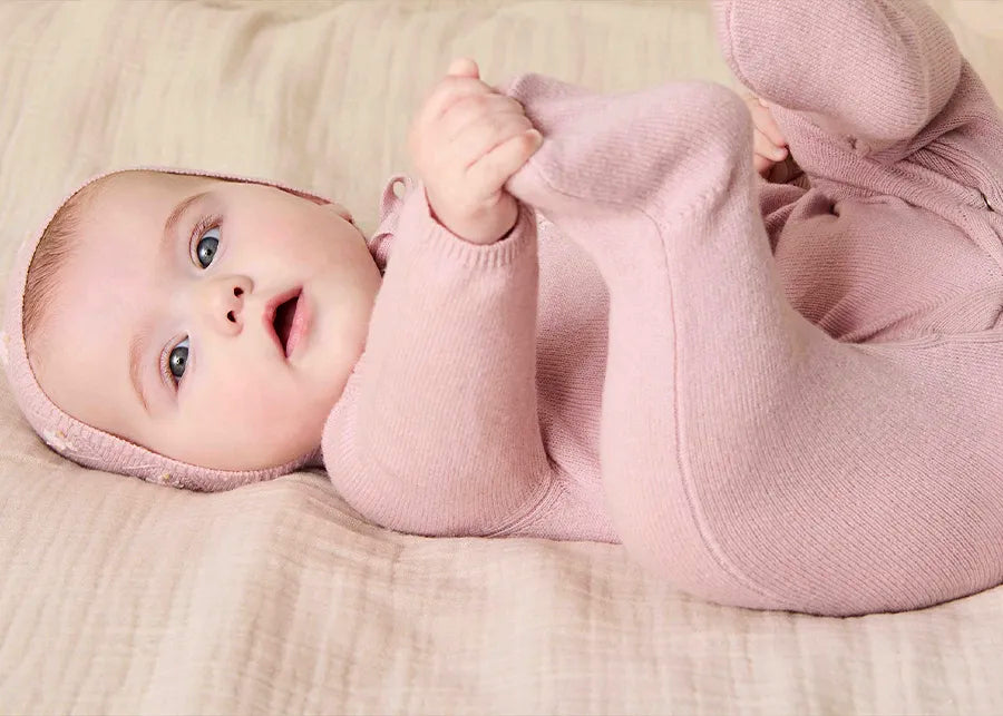 THE NEWBORN LOOKBOOK