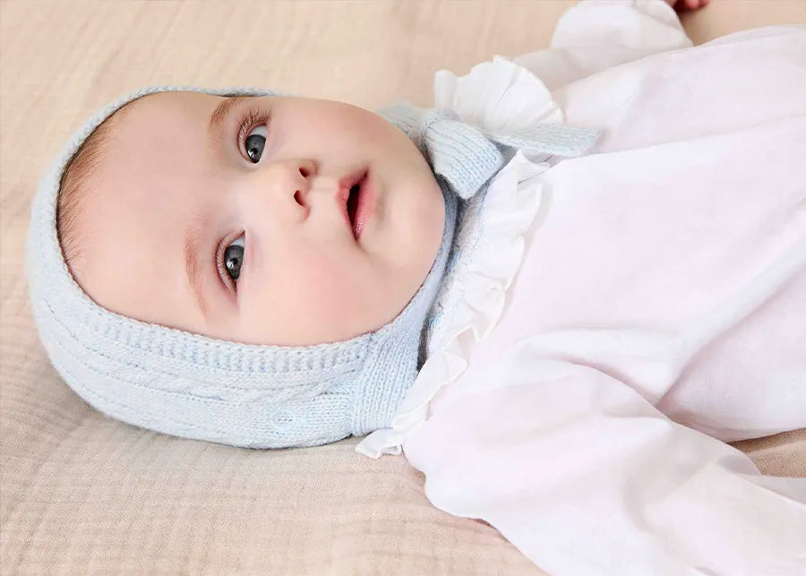 THE NEWBORN LOOKBOOK