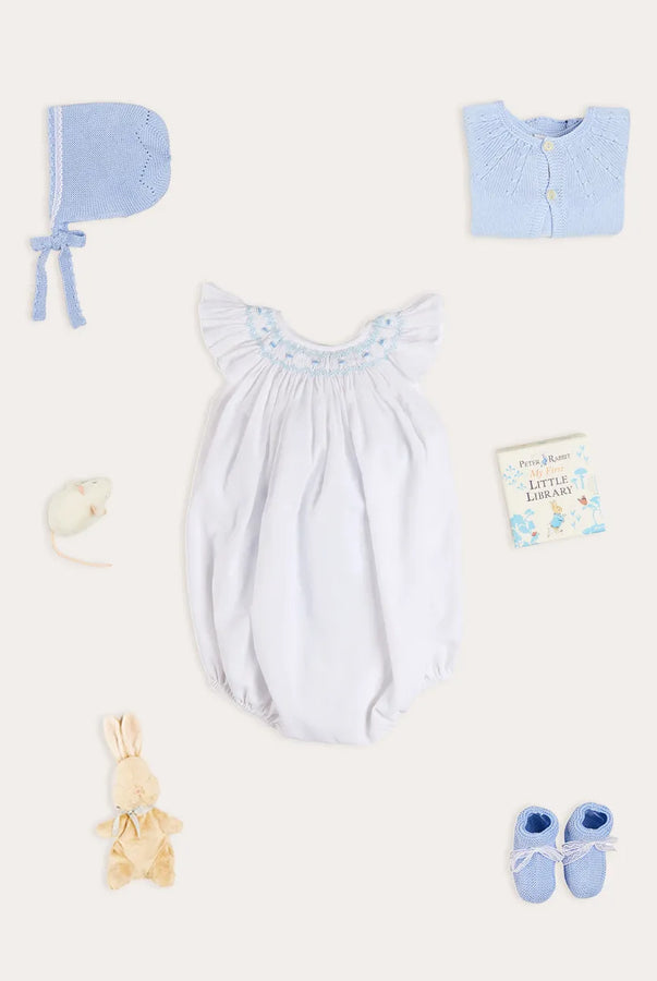 THE NEWBORN LOOKBOOK