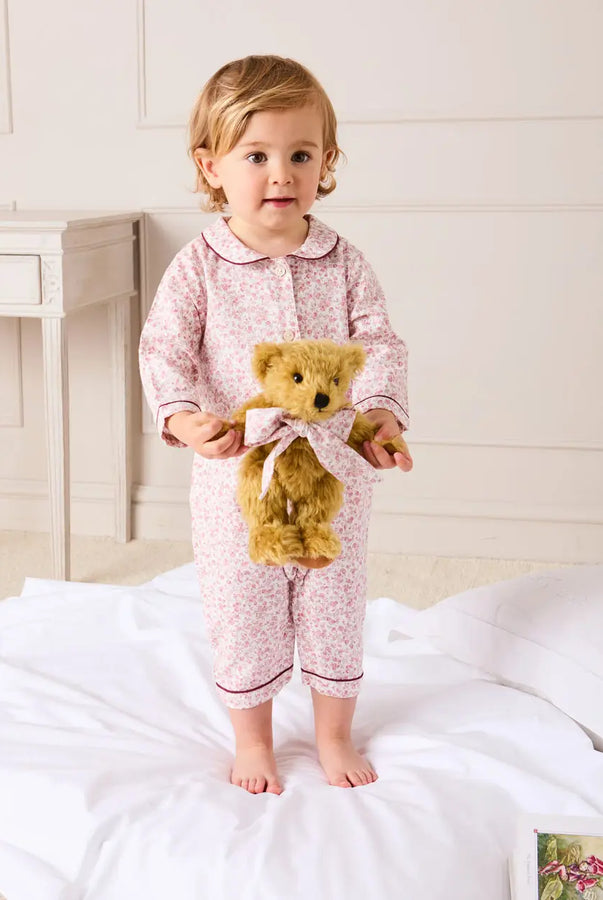 THE BABY GIRL LOOKBOOK