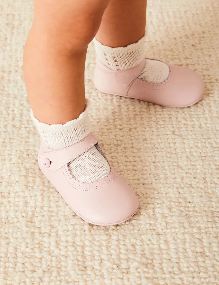 Mary Jane Pram Shoes in Pink (17-20EU) Shoes from Pepa London
