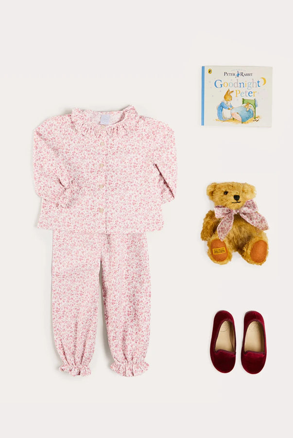 THE BABY GIRL LOOKBOOK