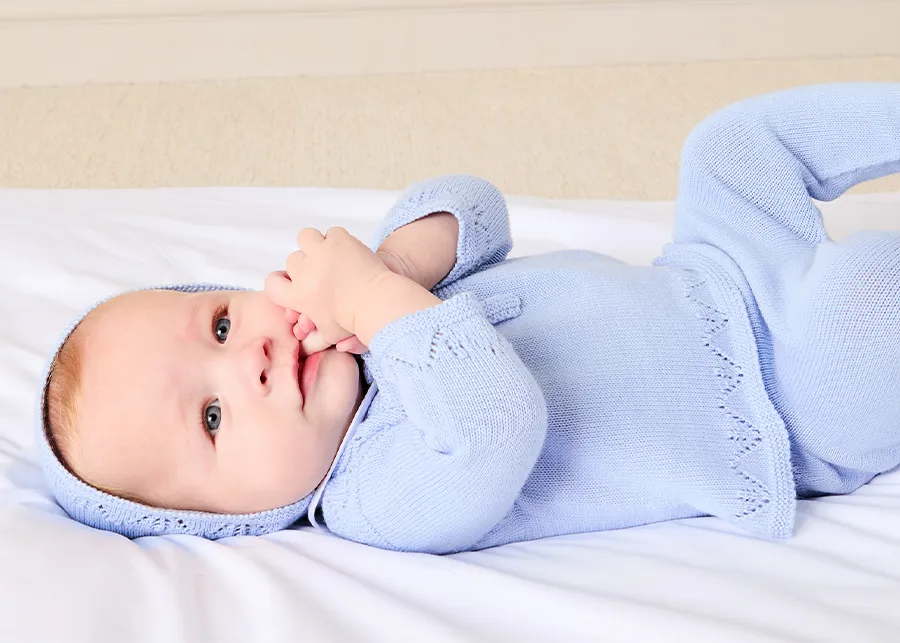 THE NEWBORN LOOKBOOK