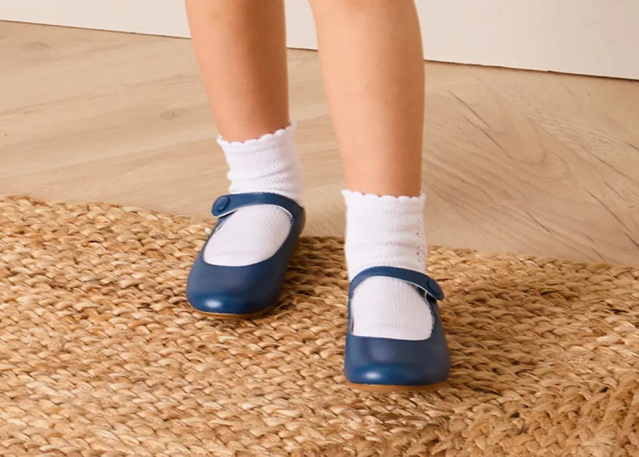 THE BABY GIRL LOOKBOOK