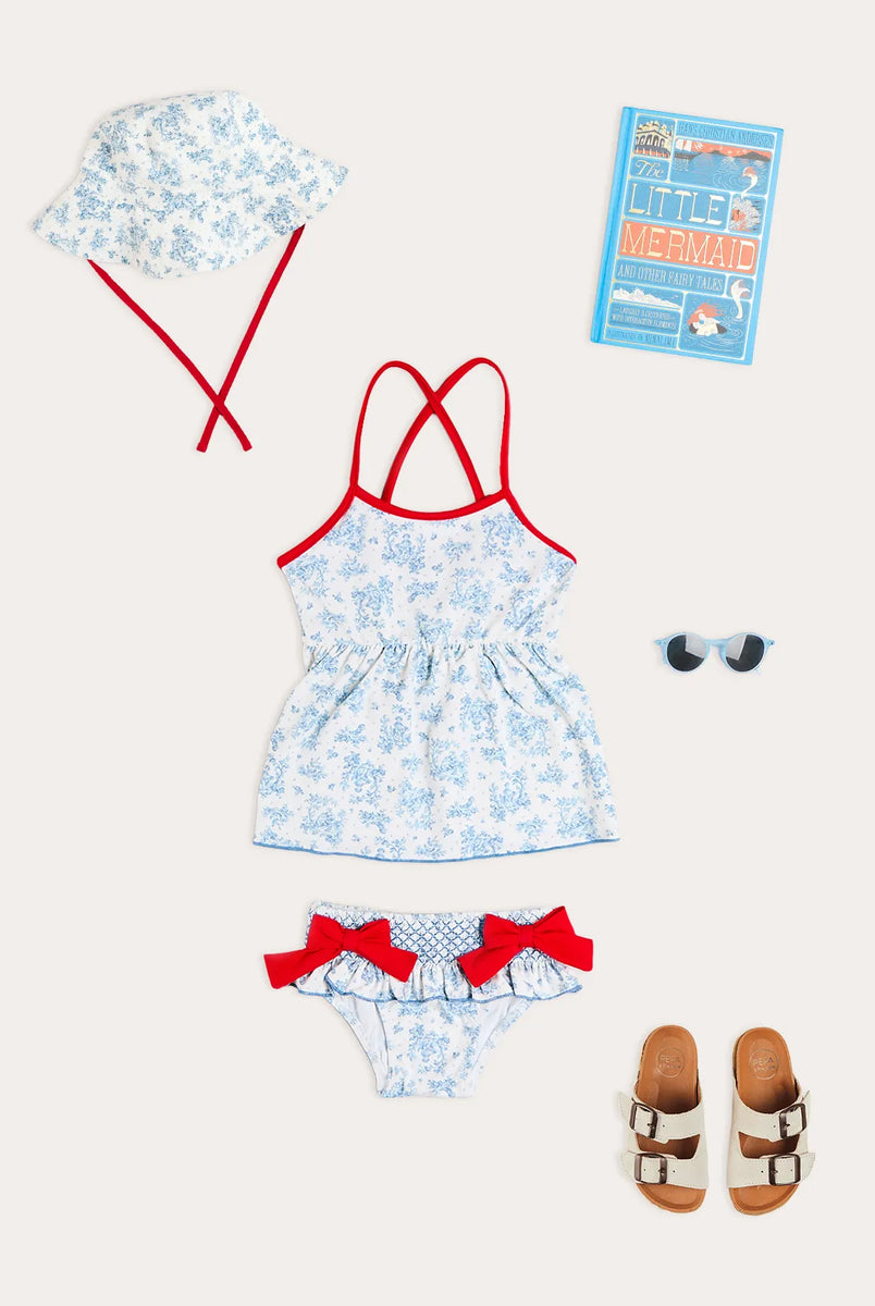 THE BABY GIRL LOOKBOOK