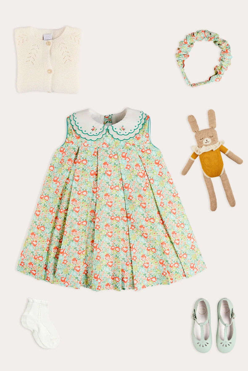 THE BABY GIRL LOOKBOOK