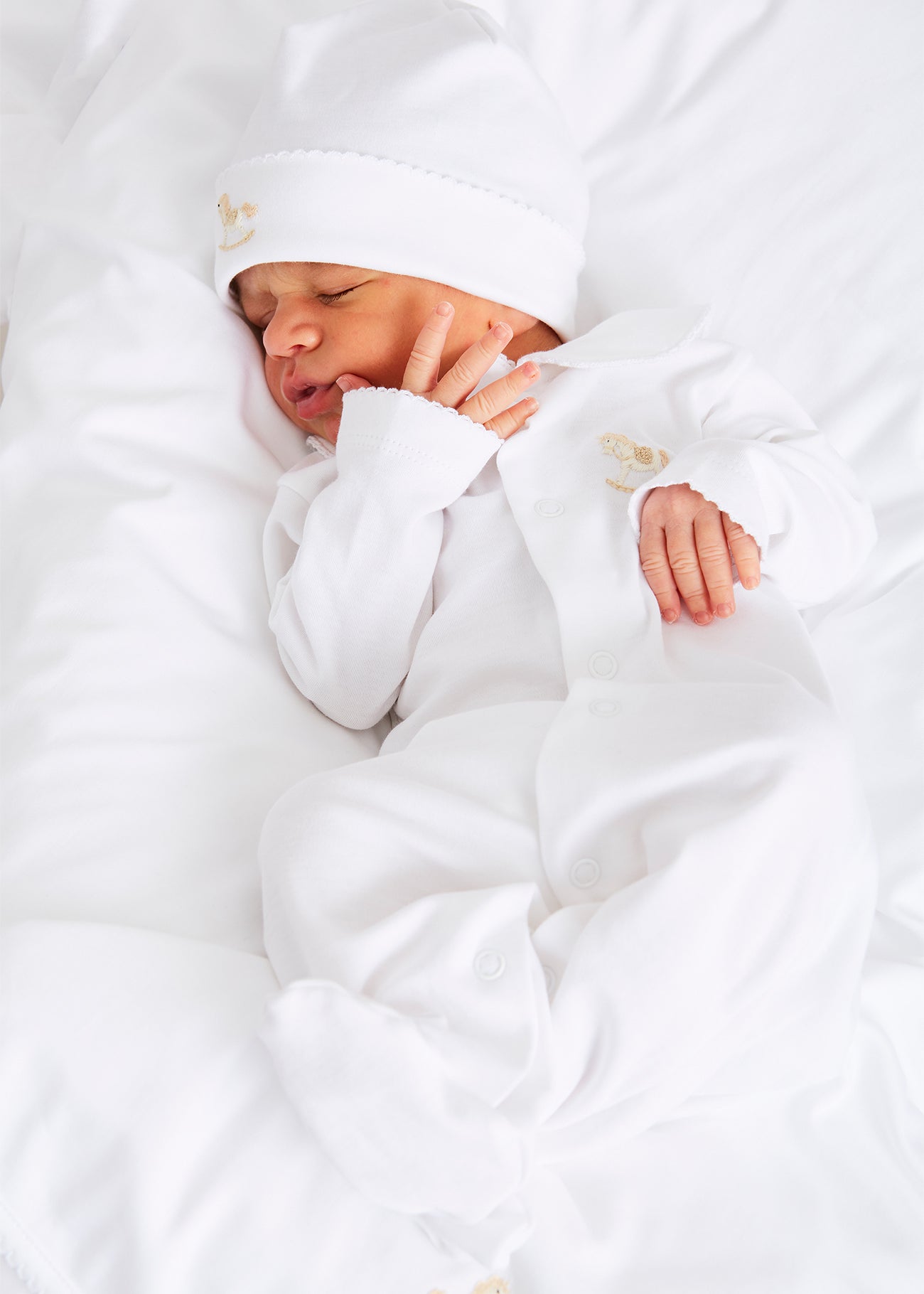 NEWBORN LOOK 5 Look  from Pepa London