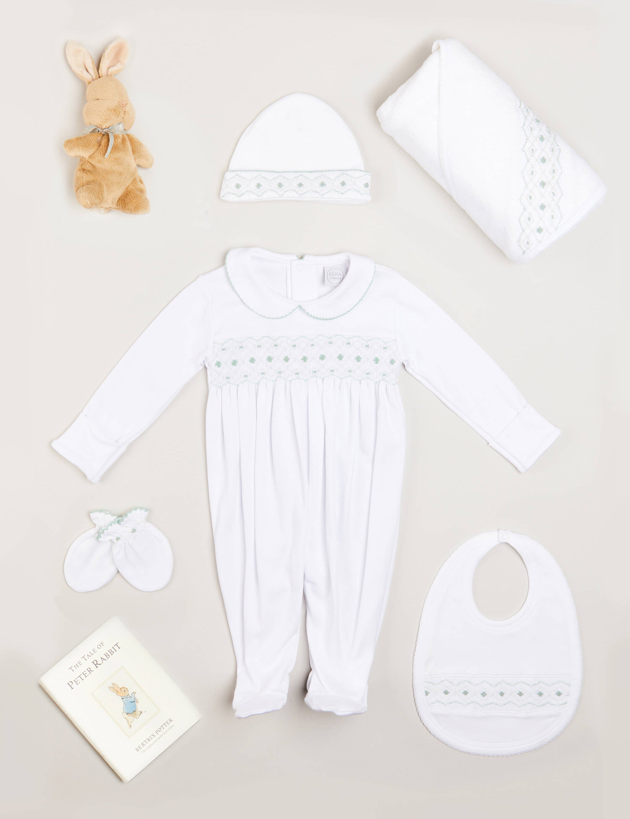 Newborn Hand Smocked Gift Set in Green Look  from Pepa London